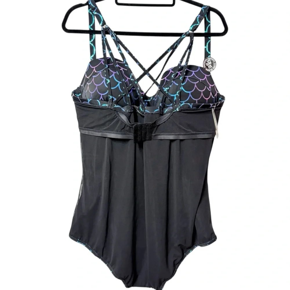 Torrid Black w/ Mermaid Scale Swimsuit Sz 2X NWT - Picture 6 of 8